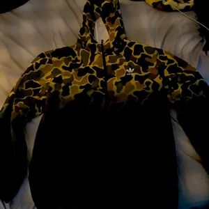 L , adidas wind breaker